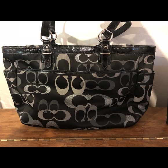 3 purses - Picture 7 of 7